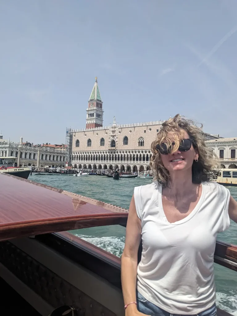 Private Water Taxi - deTourist Venice